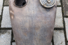 - DKW -
