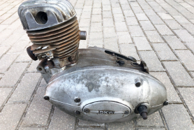 - DKW -