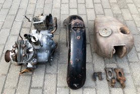- DKW -
