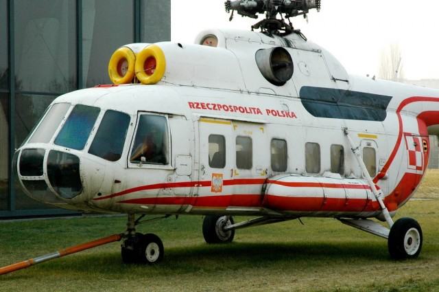 Авиационный музей в Кракове (Польша). Авиационный музей в Кракове (Польша).Ми-8